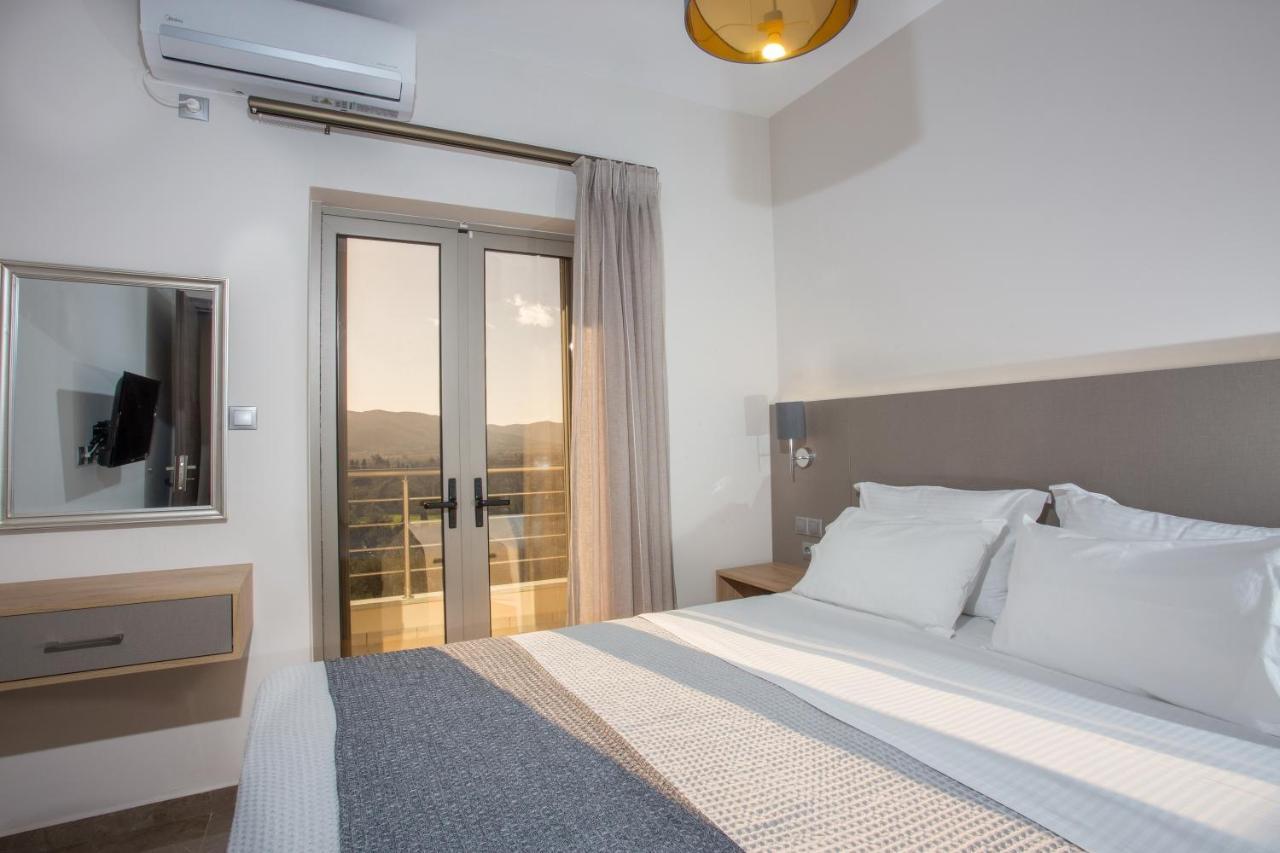 Vardians Villas & Suites 카리스토스 외부 사진