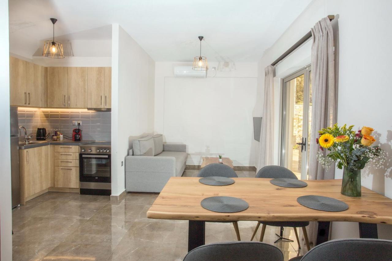 Vardians Villas & Suites 카리스토스 외부 사진